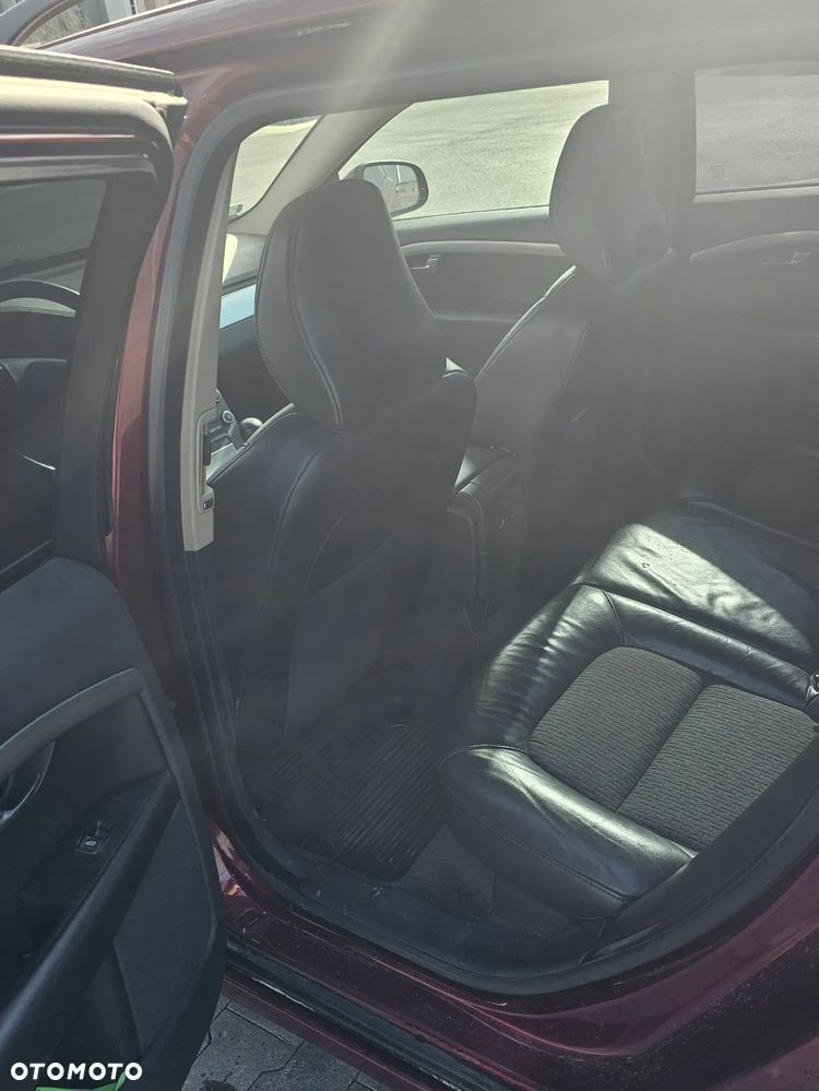 Volvo V70 2.0 Momentum - 13