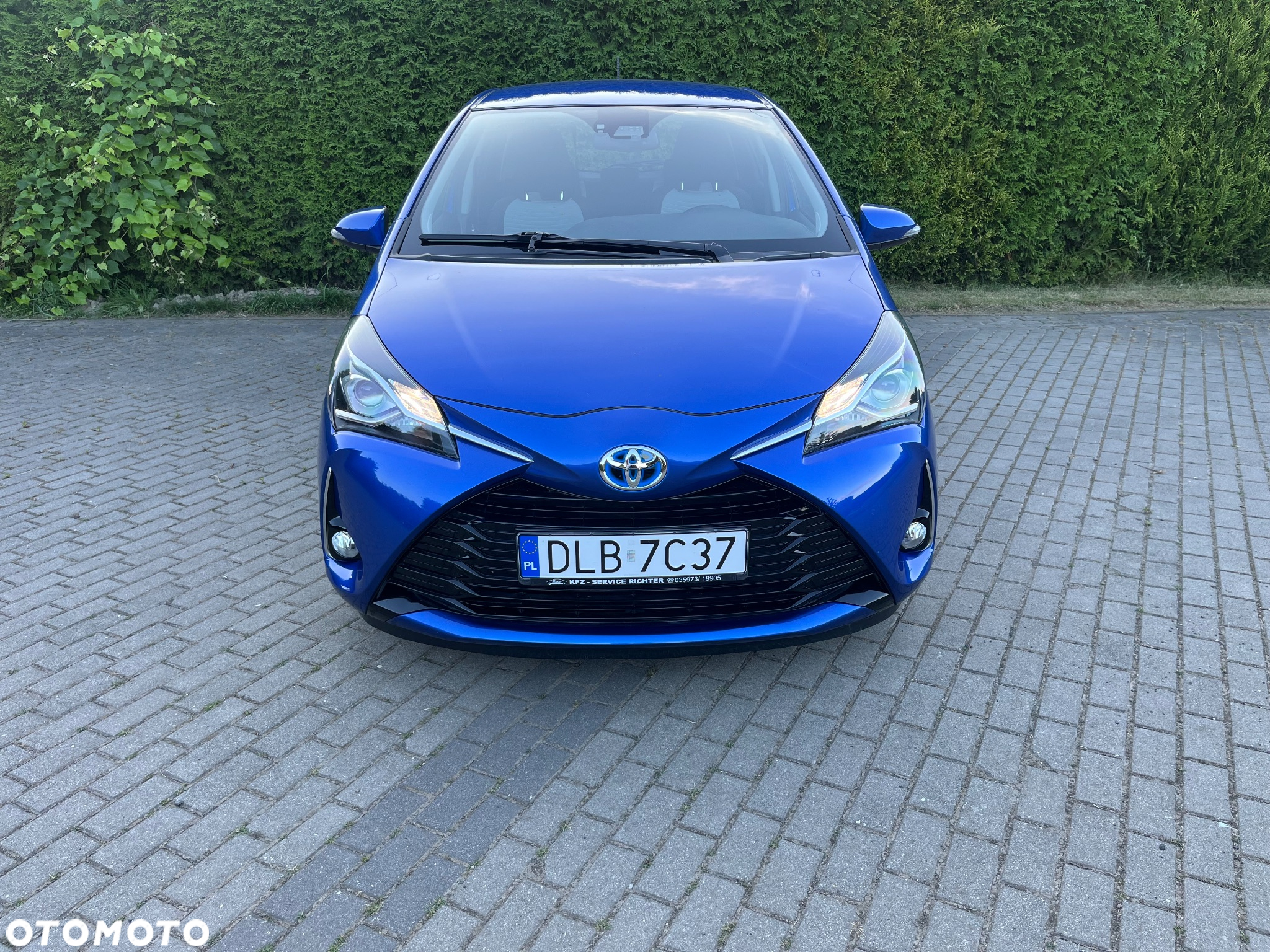 Toyota Yaris Hybrid 1.5 VVT-i Team Deutschland - 3