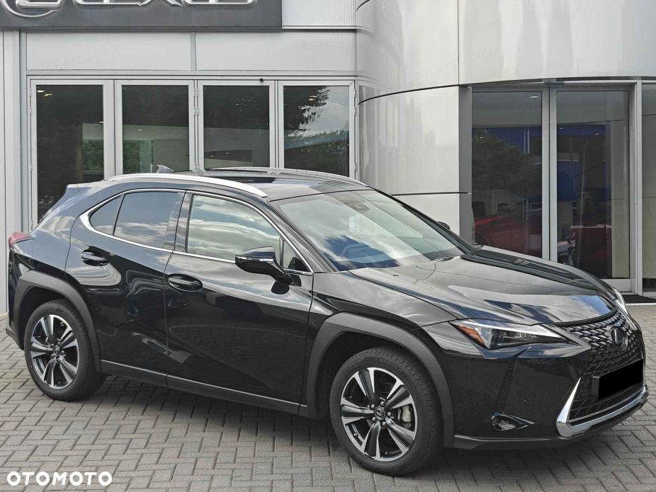 Lexus UX - 3