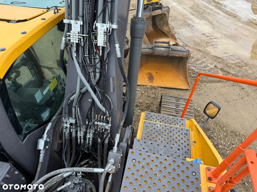 Volvo EC 250 EL - 21