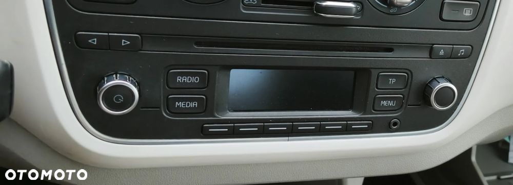 SEAT Mii 14r RADIO RADIOODTWARZACZ CD - 1