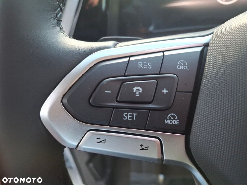 Volkswagen Multivan - 26