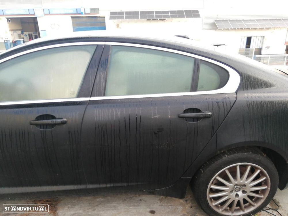 PORTA TRASEIRA ESQUERDA JAGUAR XF - 1