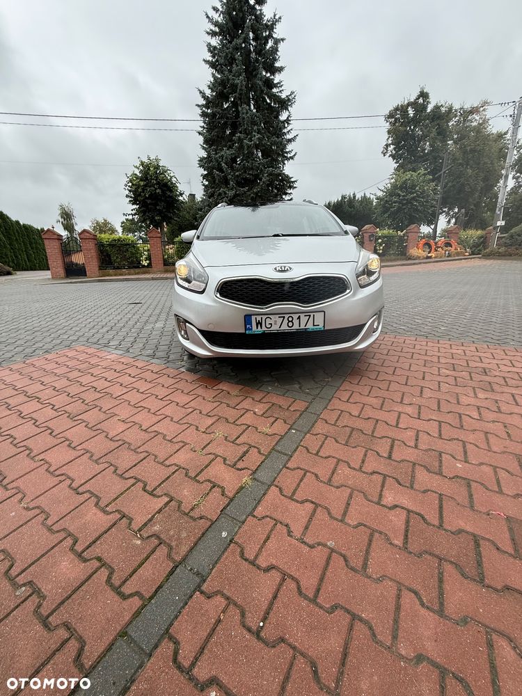 Kia Carens 1.7 CRDi 115 Dream Team Edition - 23