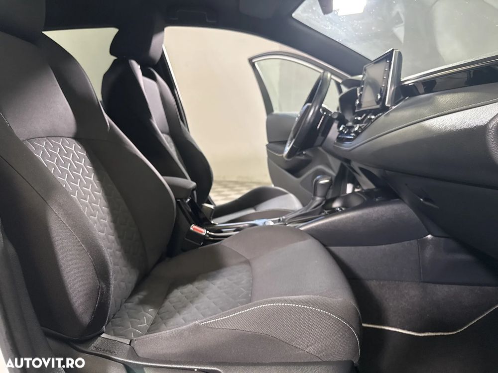 Toyota Corolla - 12