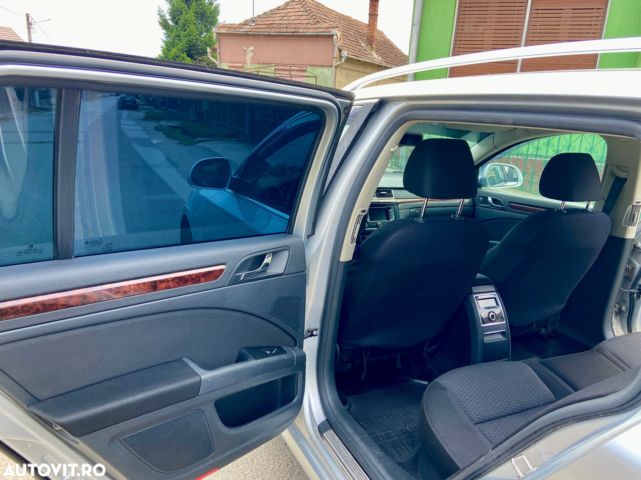 Skoda Superb 2.0 TDI DSG Elegance - 5