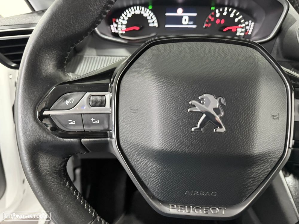 Peugeot 208 1.2 PureTech Active Pack - 21