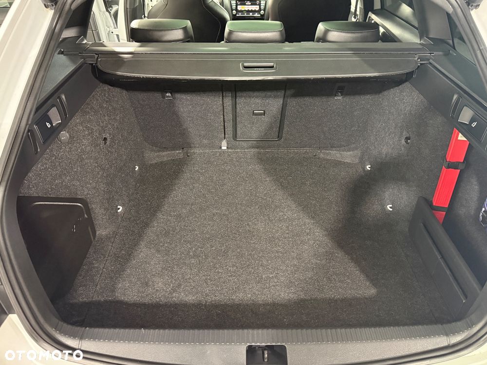 Skoda Octavia 2.0 TDI DSG RS - 14