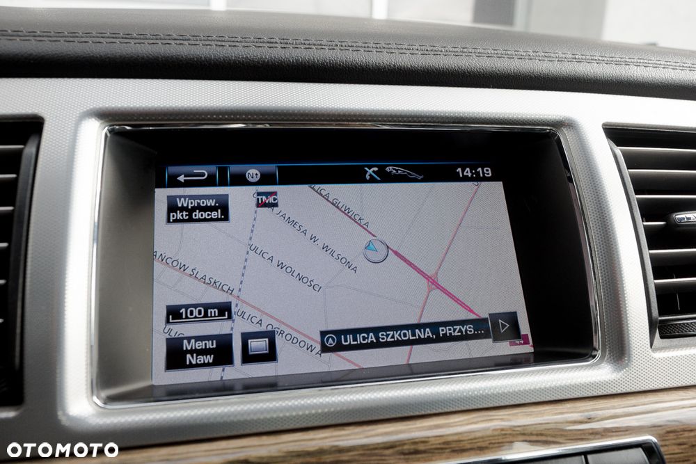 Jaguar XF 2.2 D Luxury - 24