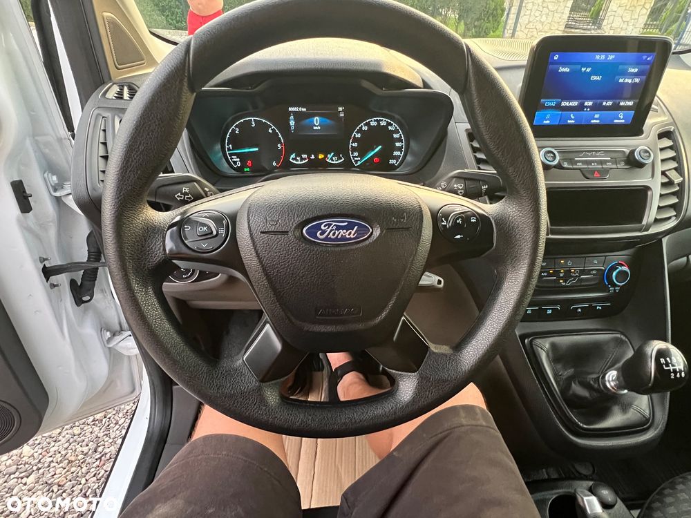 Ford Transit Connect - 21