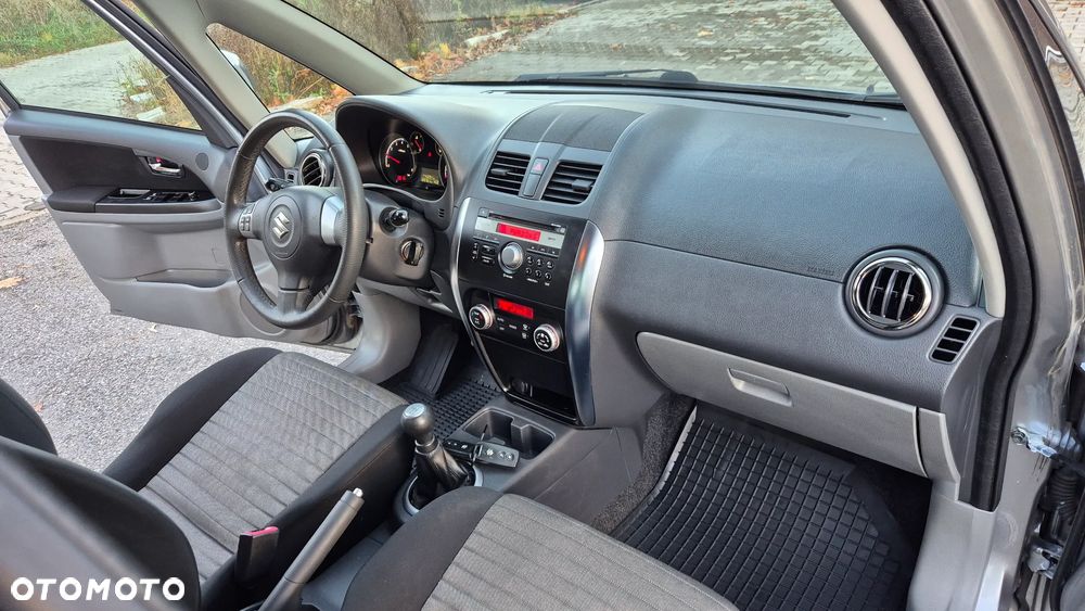 Suzuki SX4 1.6 VVT 4x4 Style - 9