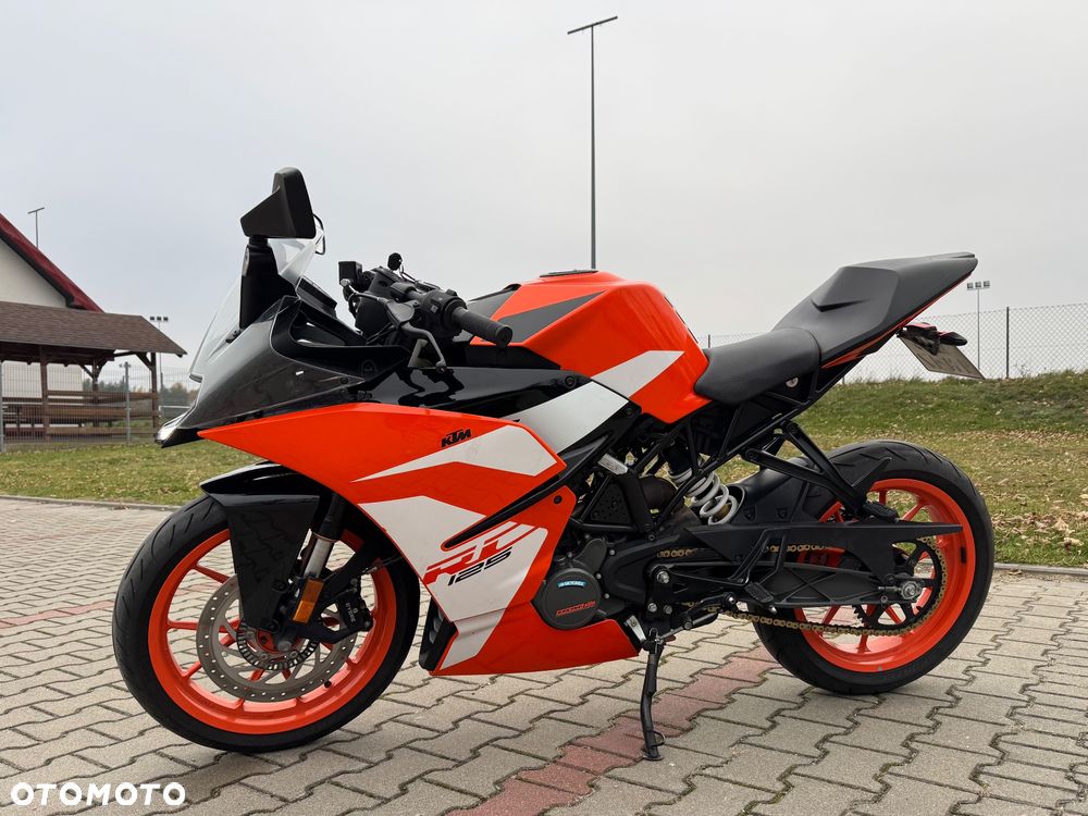 KTM RC 125 - 12