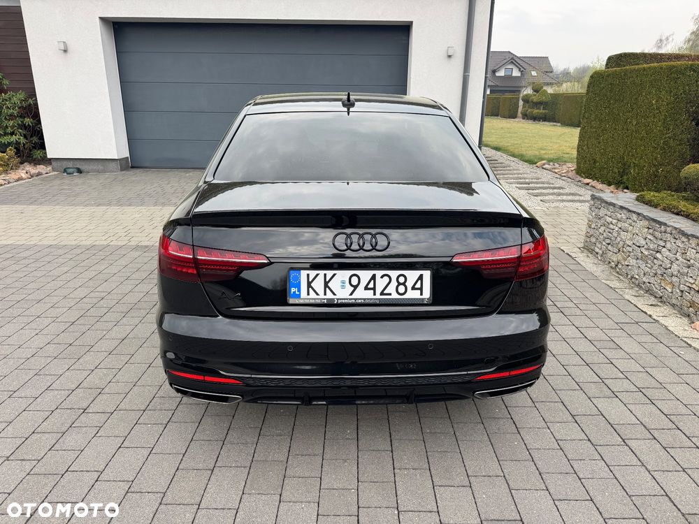Audi A4 Limousine 35 TFSI mHEV S Line S tronic - 3