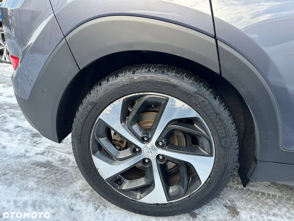 Hyundai Tucson 2.0 CRDI 4WD Automatik Premium - 30