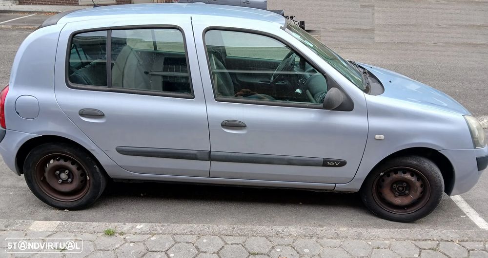 Renault Clio 1.2 16V S - 2