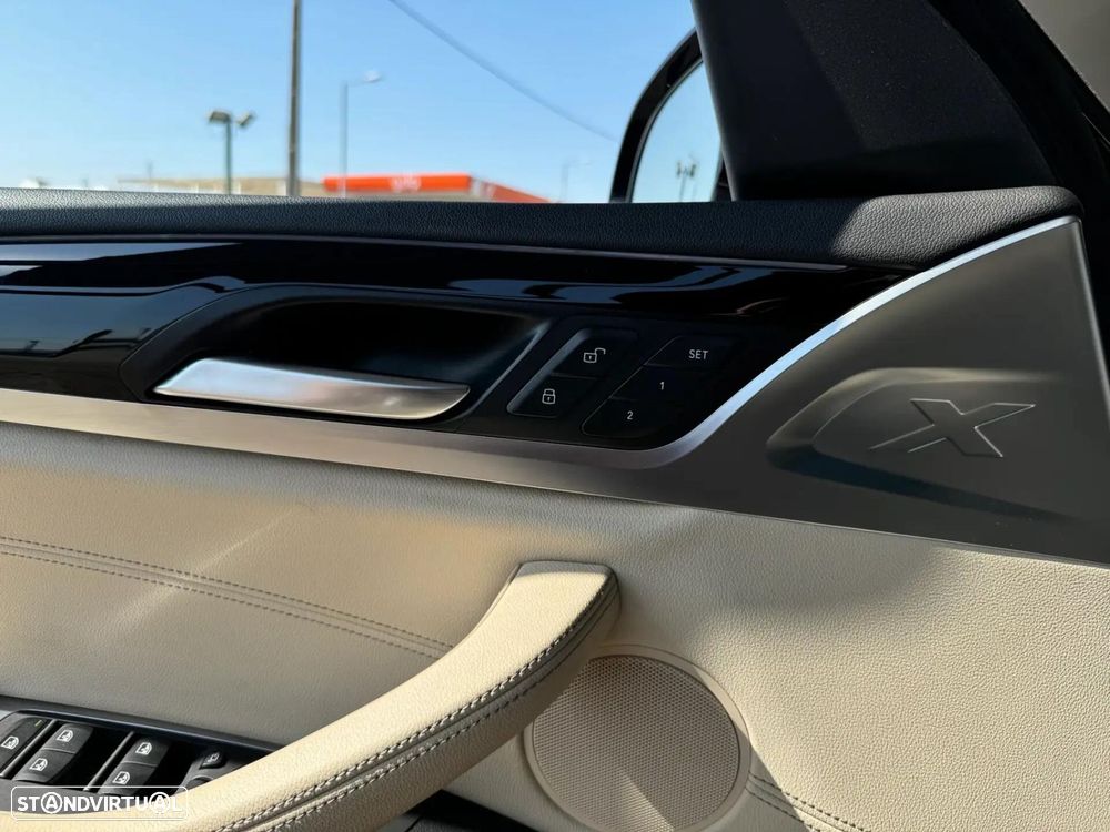 BMW X4 - 25
