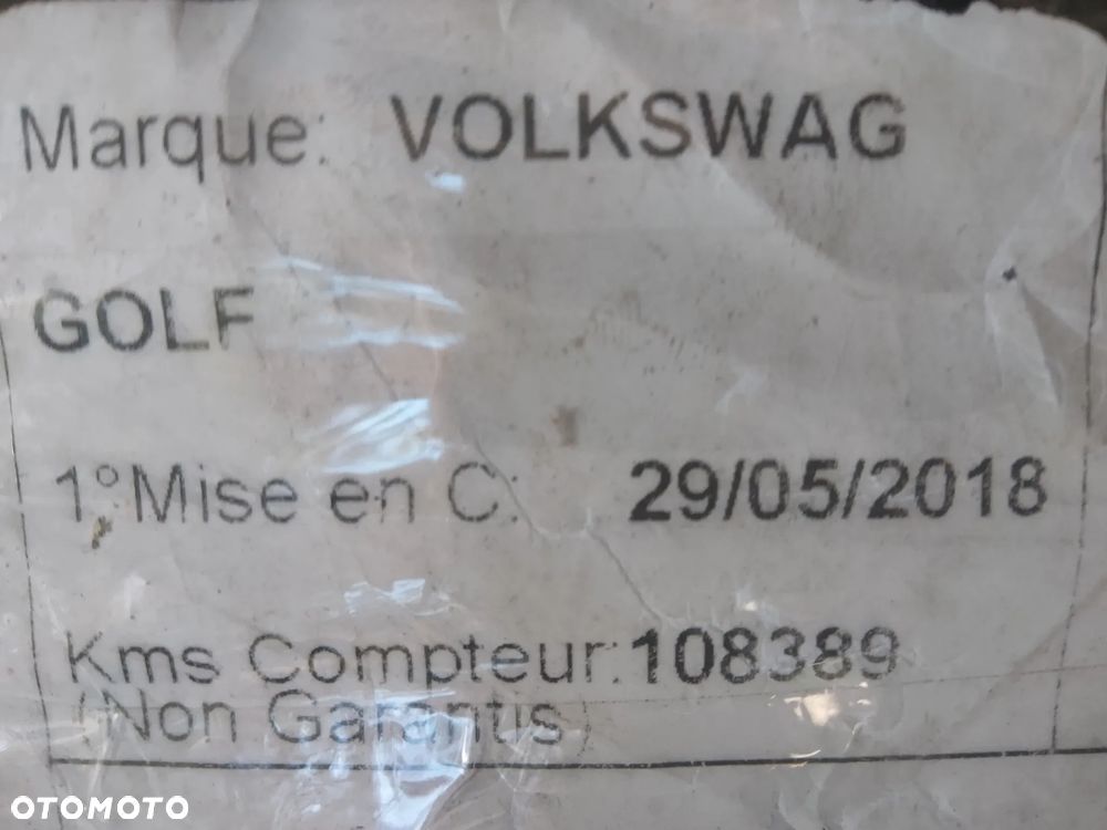 Volkswagen Golf 1.6 TDI BMT Comfortline - 13