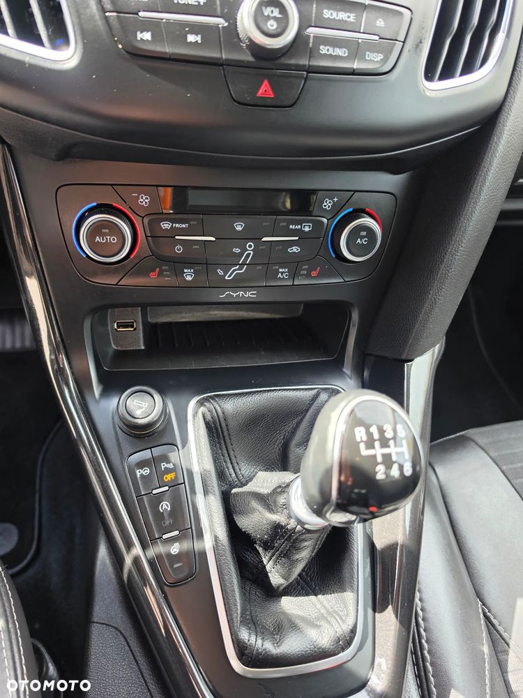 Ford Focus 1.5 TDCi DPF Start-Stopp-System Titanium - 26