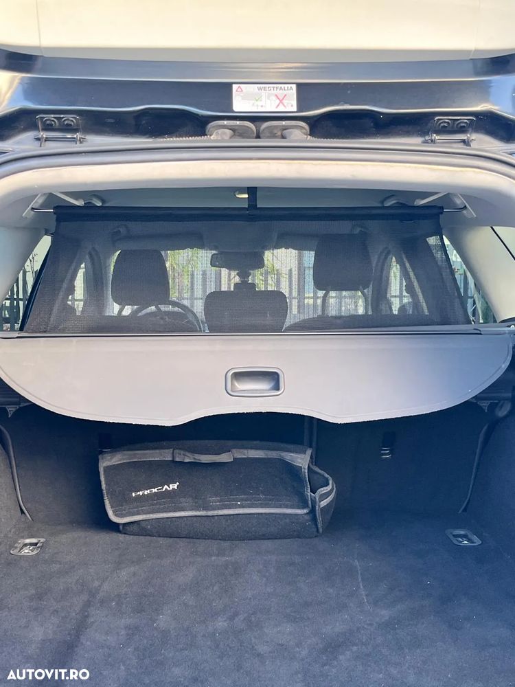 Ford Focus 2.0 TDCI DPF Powershift Titanium - 32