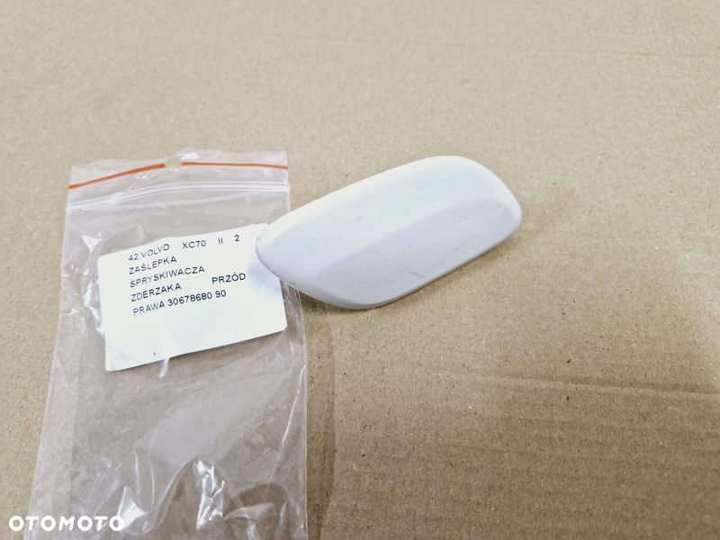 VOLVO XC70 II ZAŚLEPKA SPRYSKIWACZA ZDERZAKA PRAWY PRZÓD PRAWA PRZEDNIA 30678680 - 5