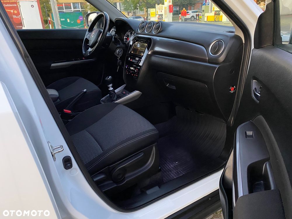 Suzuki Vitara 1.4 Boosterjet Premium 2WD - 30