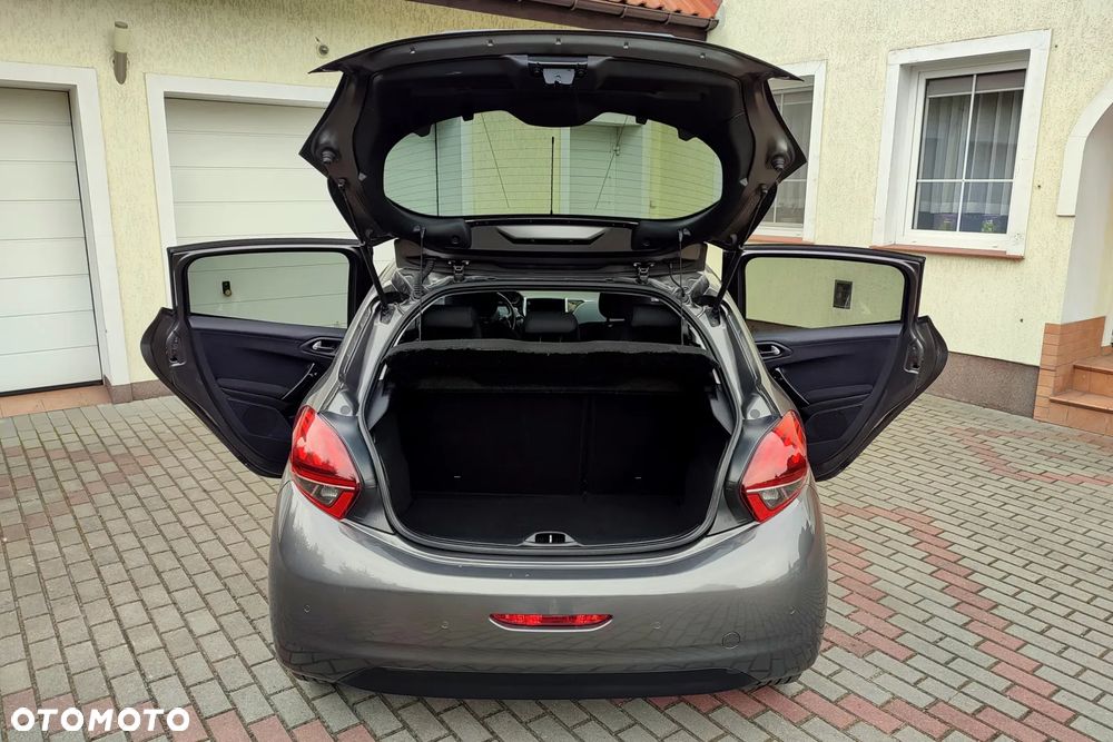 Peugeot 208 PureTech 82 Start & Stop Style - 17