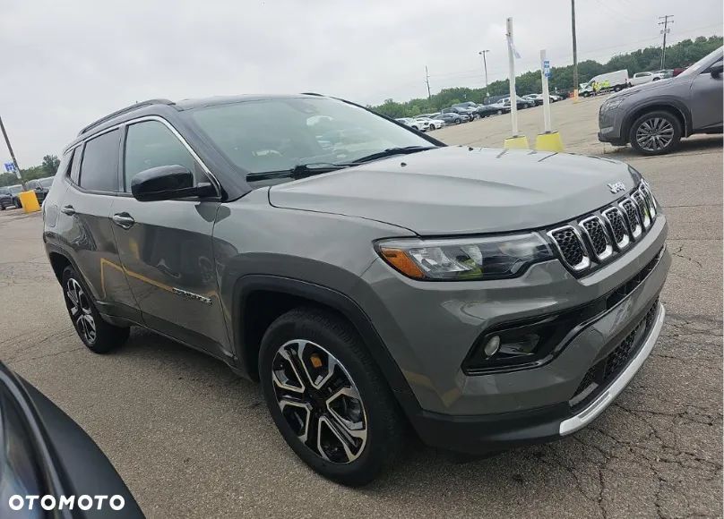 Jeep Compass - 2