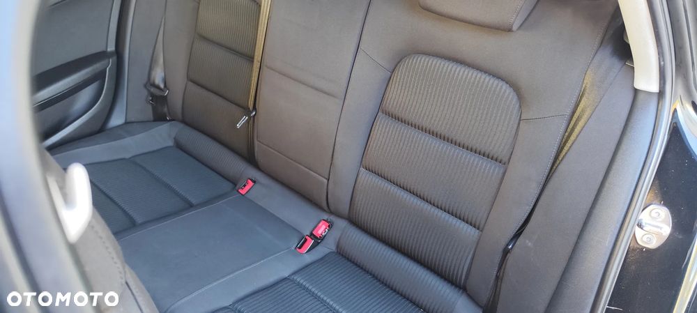 Audi A4 Avant 2.0 TDI - 26