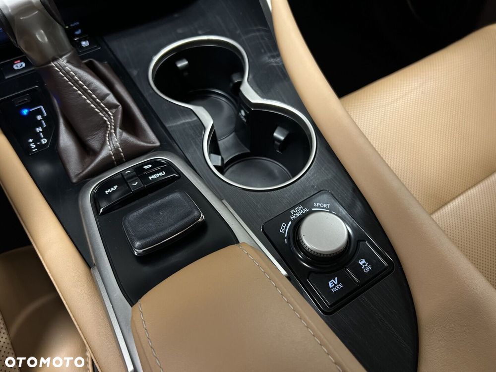 Lexus RX 450h L Elegance - 28