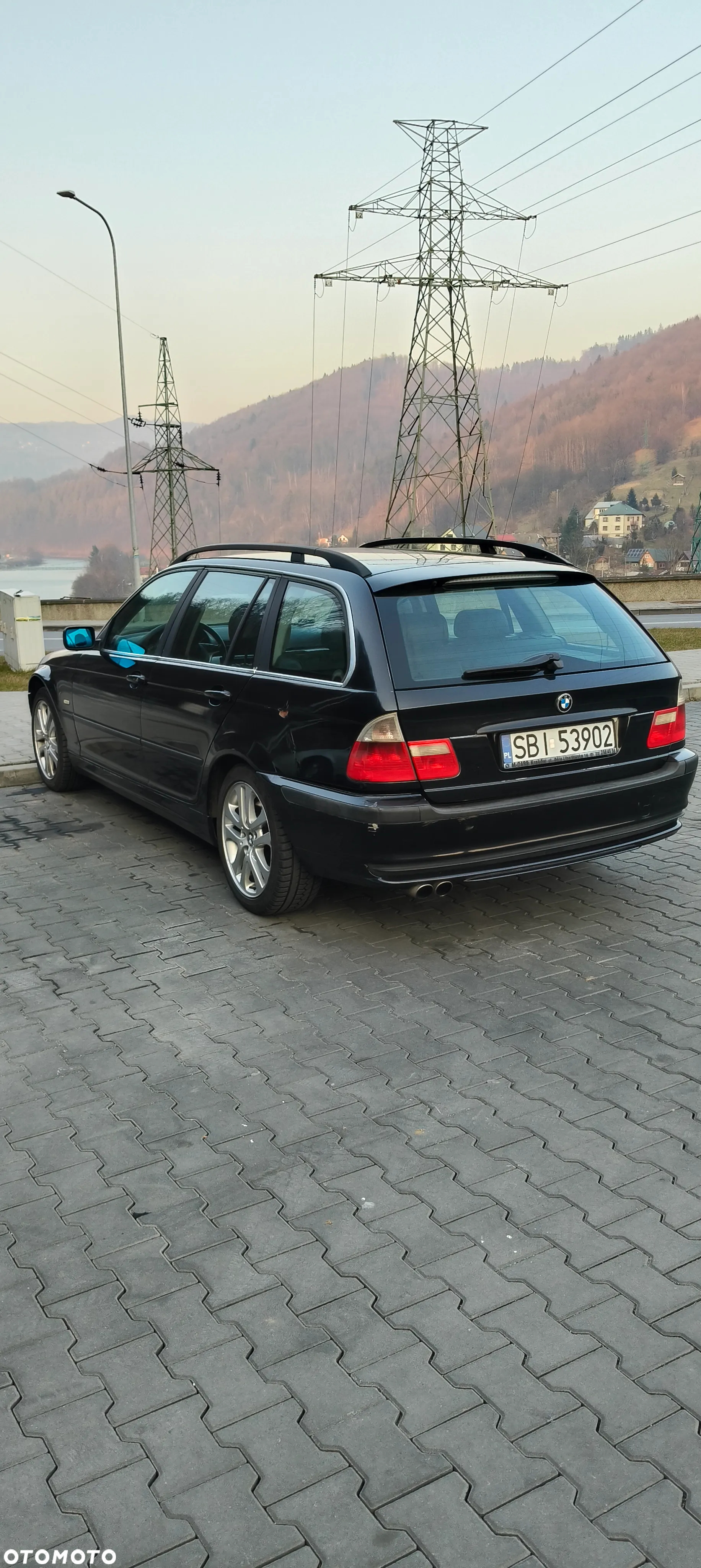 BMW Seria 3 330i - 12