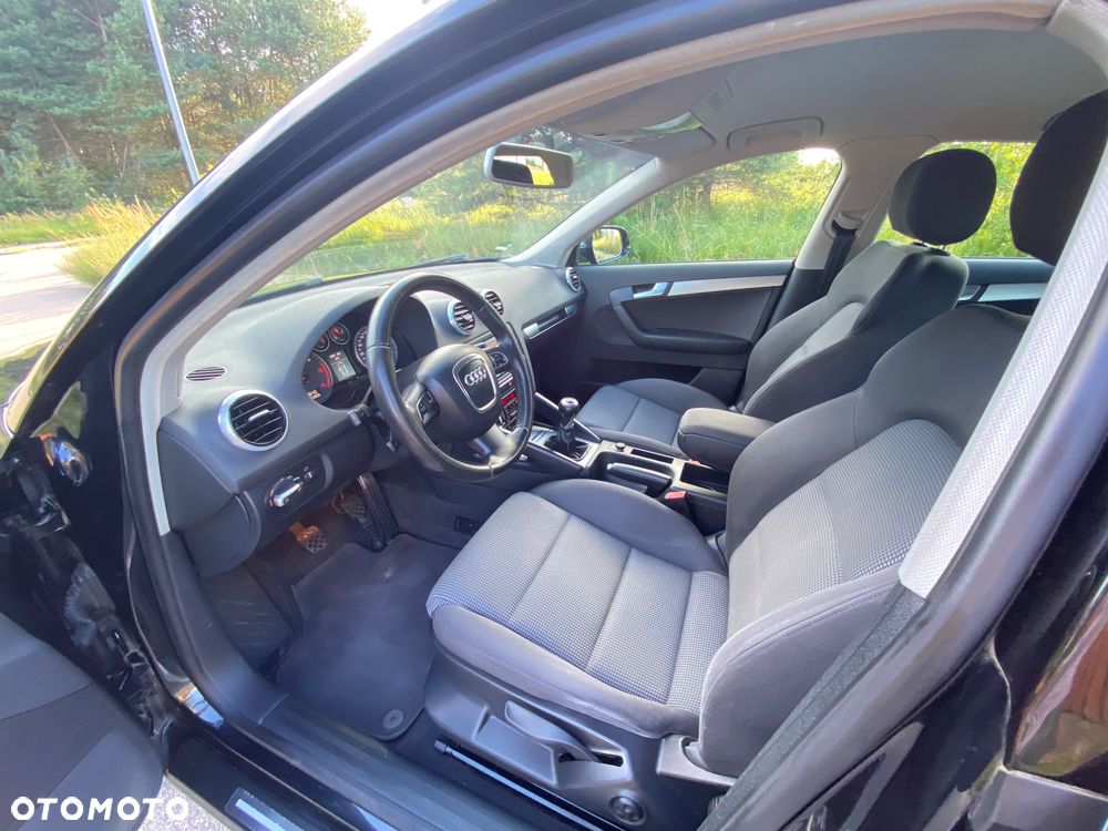 Audi A3 Sportback 2.0 TDI Ambition - 23