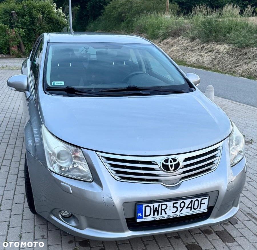 Toyota Avensis 1.8 Luna - 4