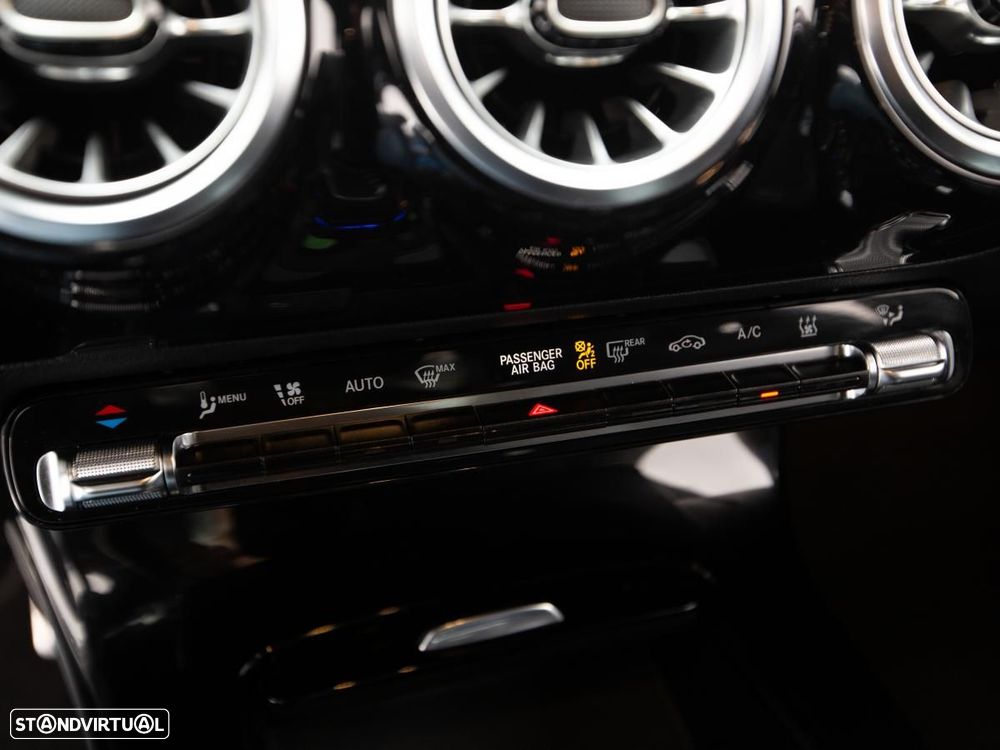 Mercedes-Benz CLA 250 e Shooting Brake AMG Line - 21