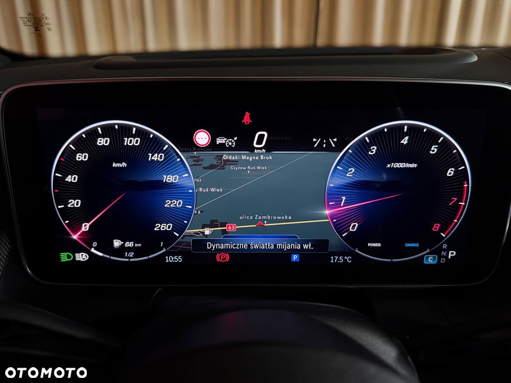 Mercedes-Benz GLC 300 4Matic 9G-TRONIC AMG Line - 12