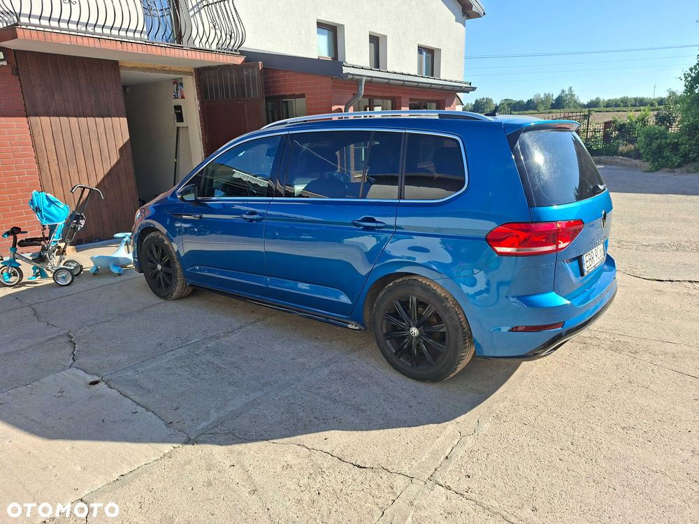 Volkswagen Touran - 4
