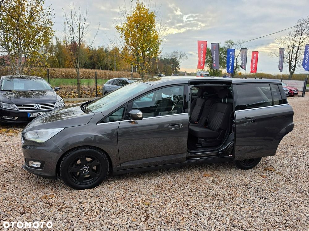 Ford Grand C-MAX - 21