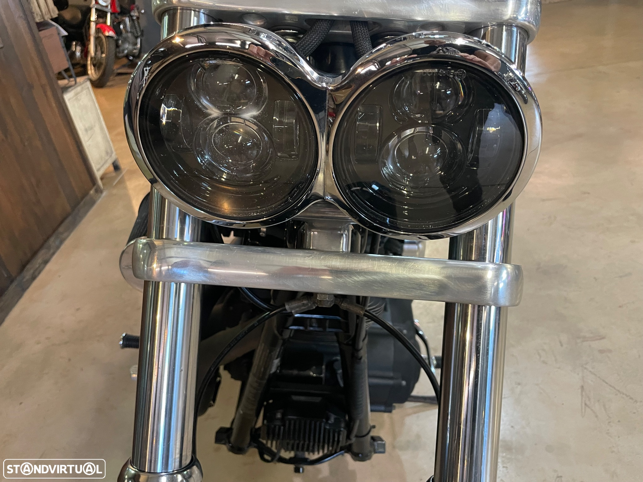 Harley-Davidson Dyna Fat Bob - 11