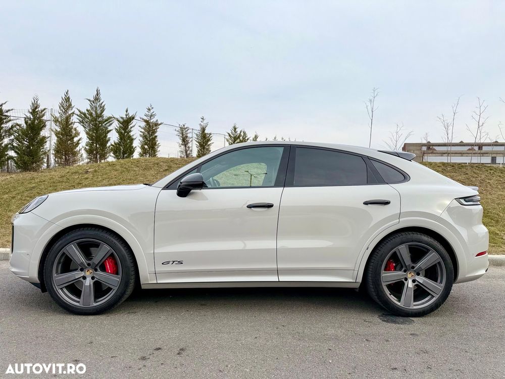 Porsche Cayenne Coupe GTS Tiptronic S - 3