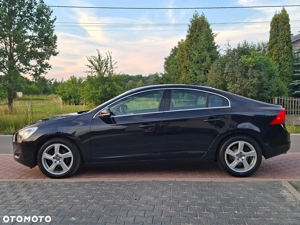 Volvo S60 D3 Momentum - 12