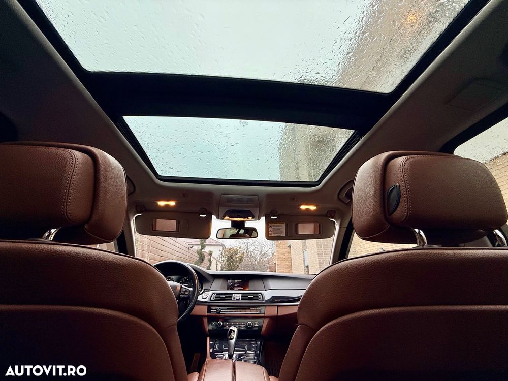 BMW Seria 5 520d Aut. Modern Line - 2