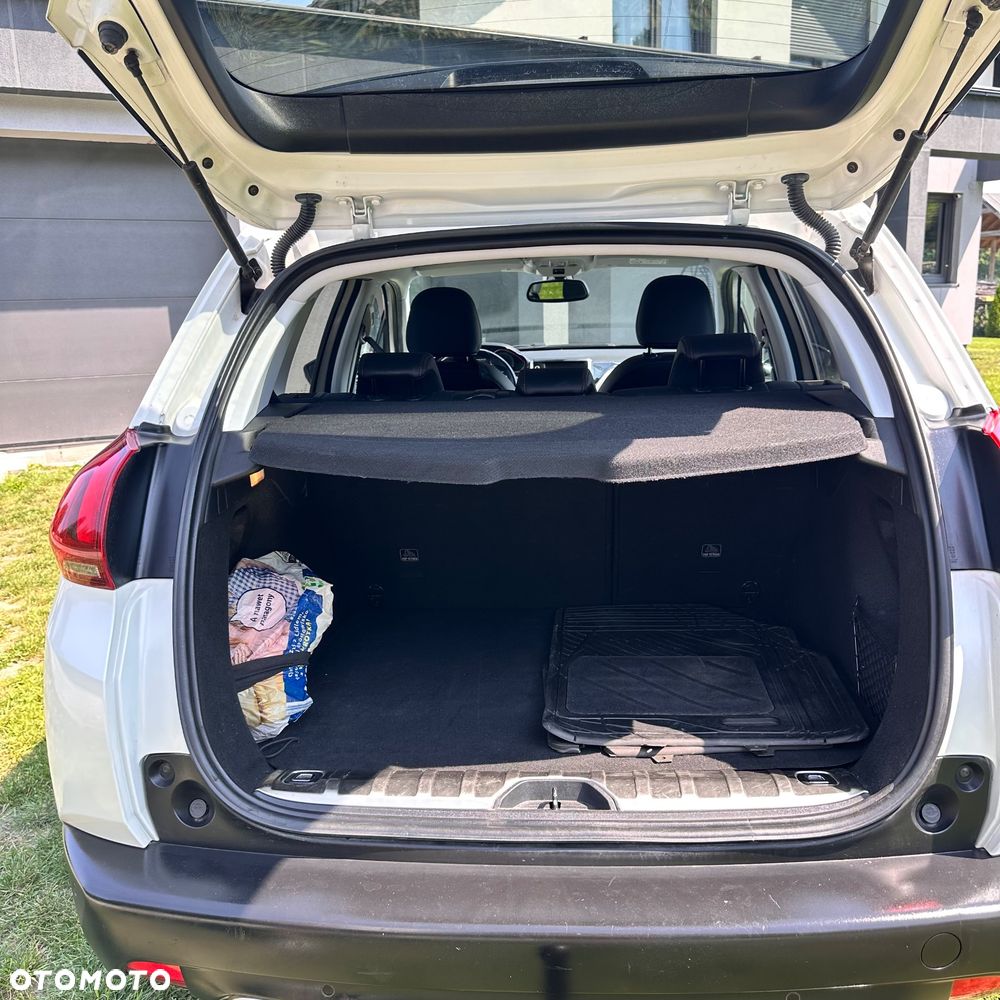Peugeot 2008 - 12