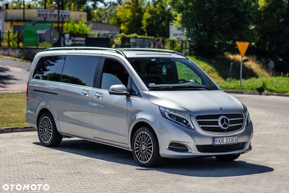 Mercedes-Benz Klasa V - 6