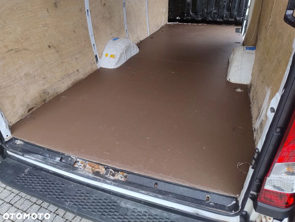 Iveco DAILY 35S16 NOWY MODEL 2.3 HPI (160KM) HI-MATIC (L4H2) MAX LONG (EURO,6) KLIMA STAN IDEALNY 100% ORYGINAŁ KM SERWIS NIE MA RDZY - 19