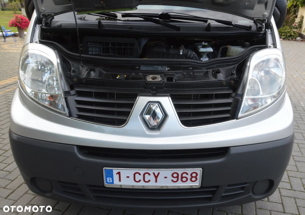 Renault Trafic - 12