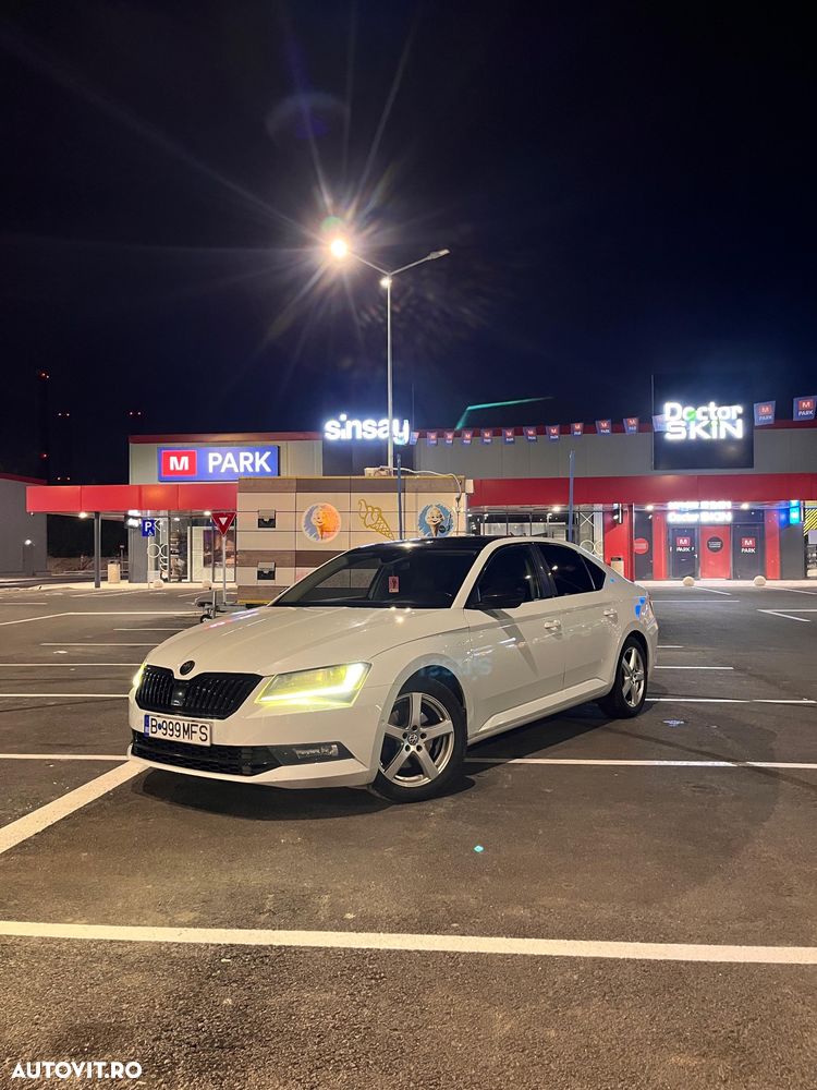 Skoda Superb 2.0 TDI DSG Laurin & Klement - 1