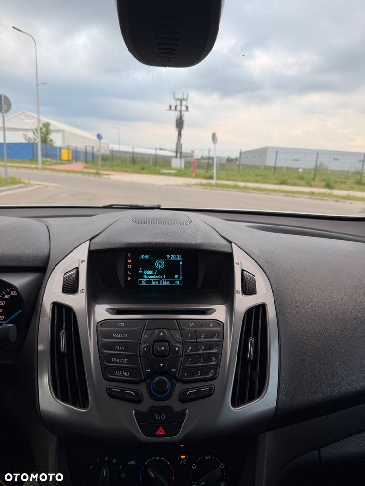 Ford Transit Connect - 14