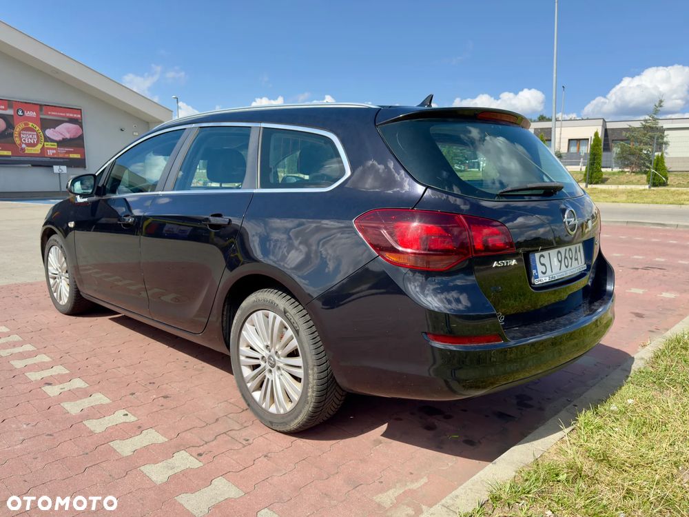 Opel Astra 1.7 CDTI DPF Cosmo - 4