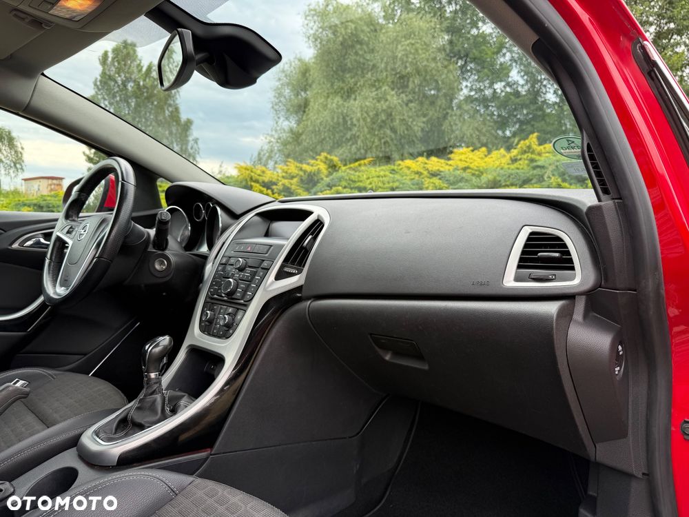 Opel Astra 1.4 T Enjoy - 11