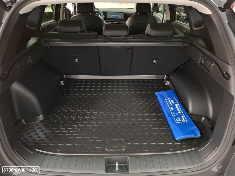 Hyundai Tucson 1.6 T-GDI HEV Vanguard - 27