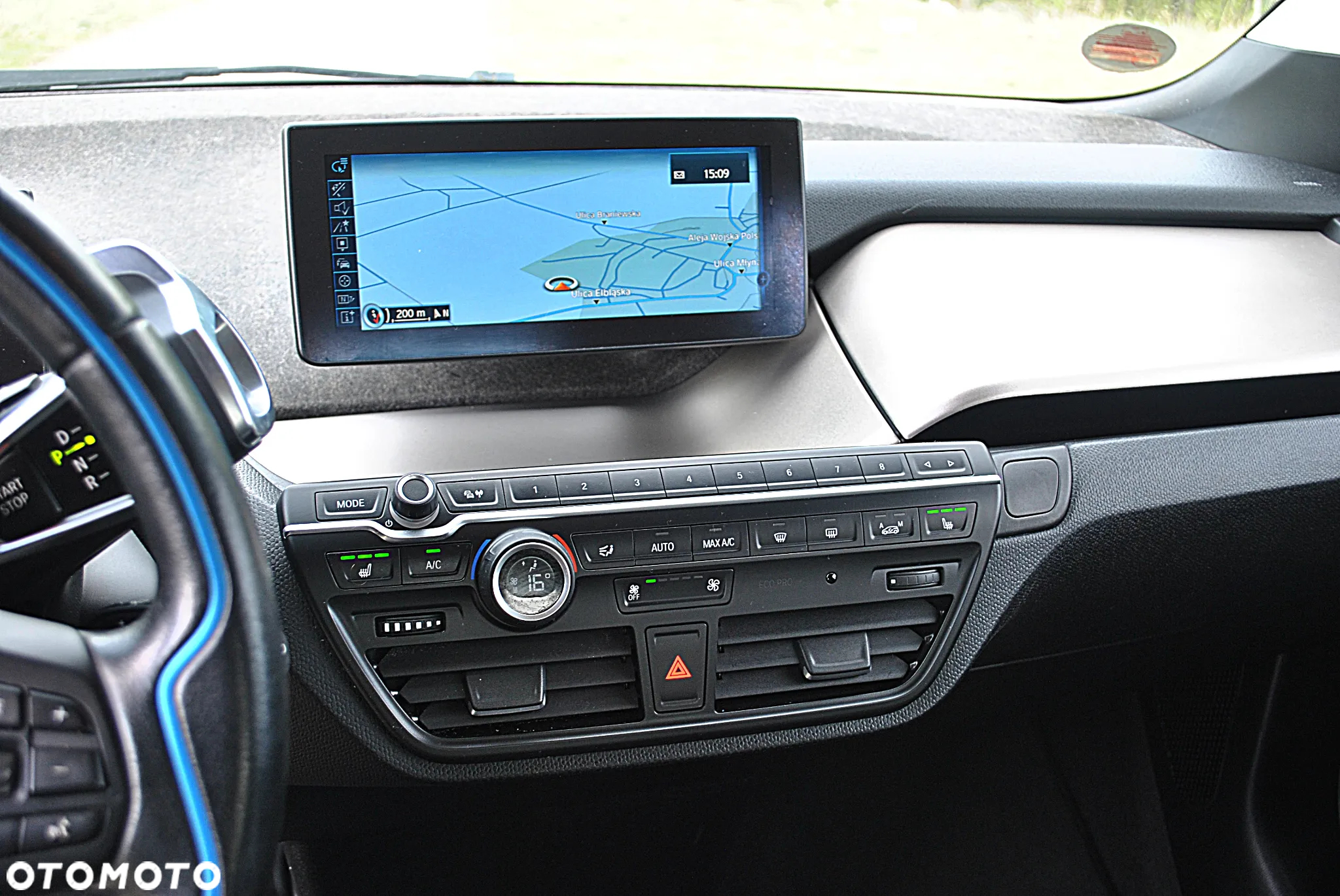 BMW i3 (60 Ah) - 12
